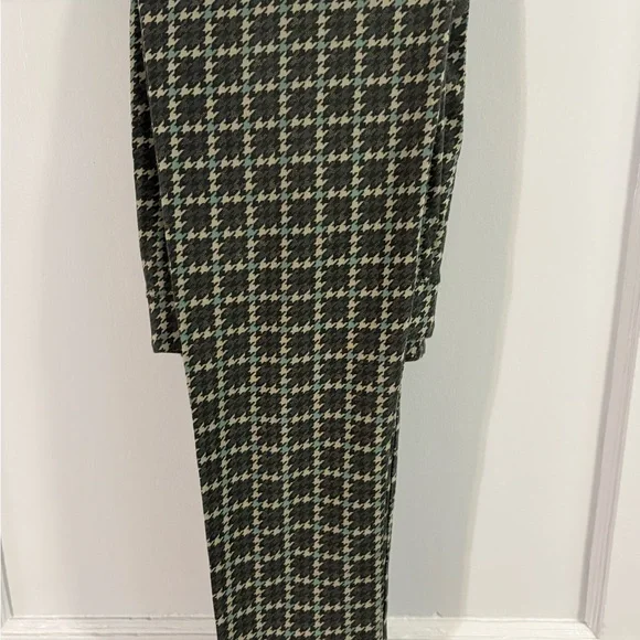 Pact Black and Gray Leggings with Geometric Pattern - Picture 1 of 4